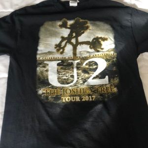 U2 concert tee 30th anniversary Joshua tree tour!